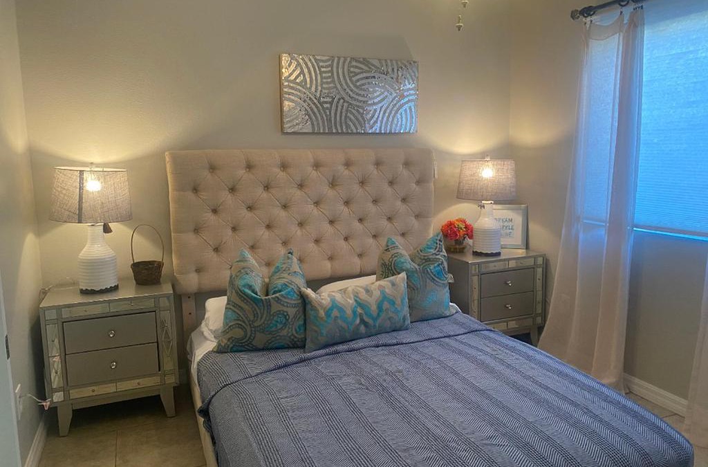 Santa Clarita House | 28234 Kenton Ln