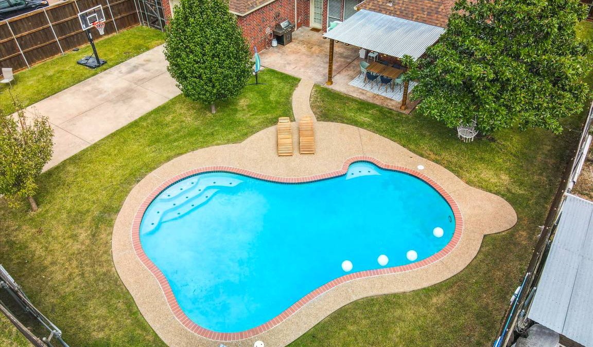 Sachse House | 288 m² House ∙ 6 bedrooms ∙ 16 guests
