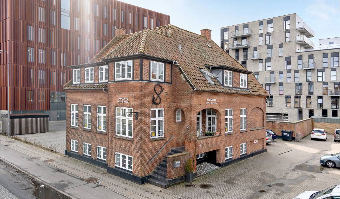 Kolding House | 296 m² House ∙ 12 bedrooms ∙ 26 guests