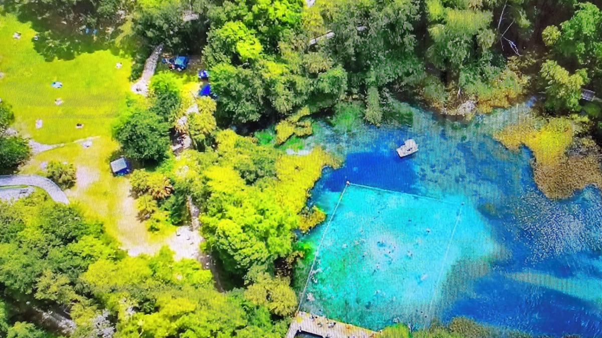 Dunnellon House | 2b/2b house, Pool, Sleep 6, next to Rainbow Springs & Golf Course.