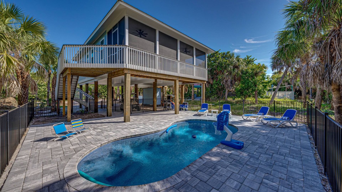 North Captiva House | 2B/2B Private Heated Pool, Golf Cart, Club Access, Games,
