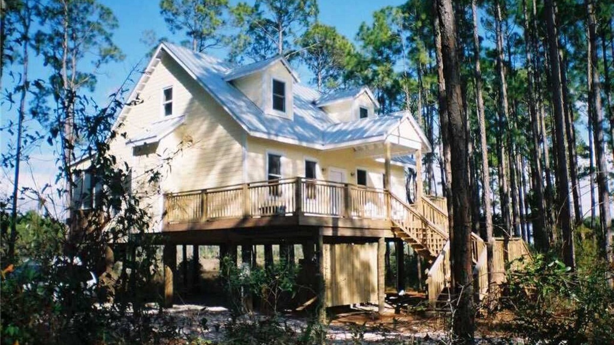 Port St. Joe House | 2bd 1.5ba located in quiet Indian Summer neighborhood in Indian Pass!