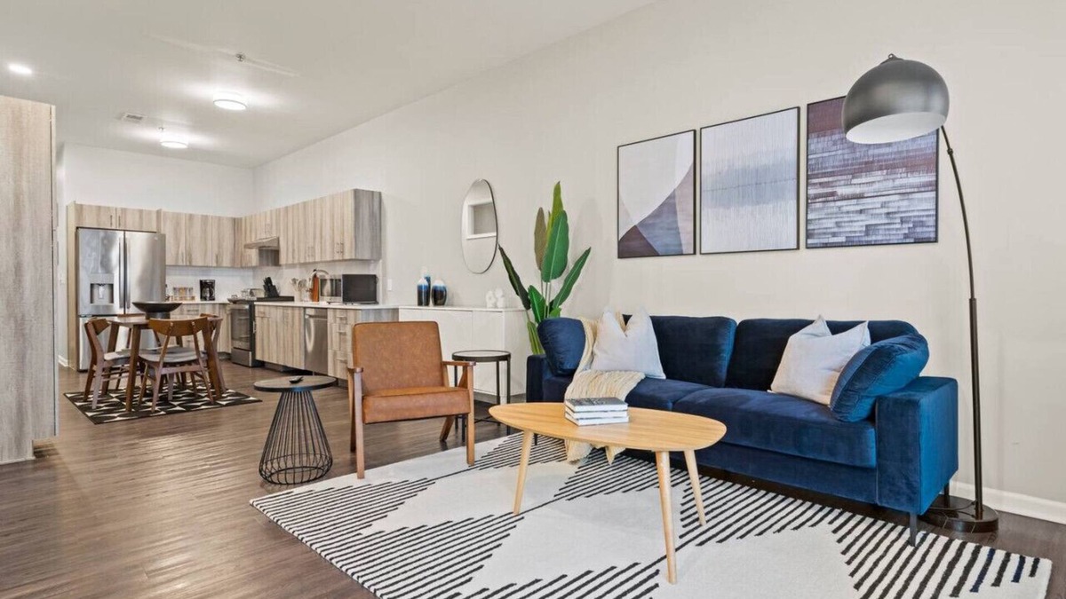 Hanover Place Apartment | 2Bd/2Ba w/Gym+Uptown Theater
