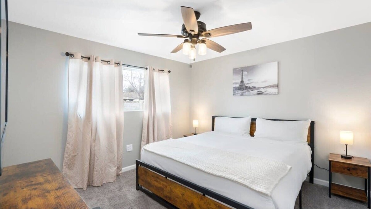 New Papago Parkway House | 2BD Cozy & Comfortable, Scottsdale Getaway
