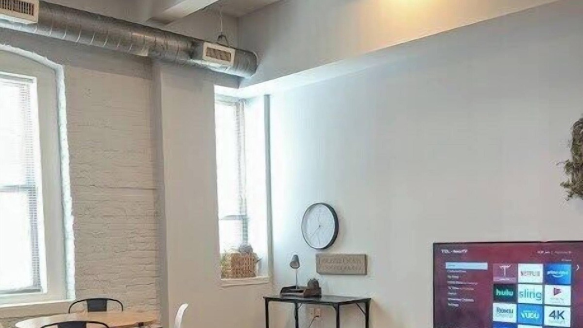 Lancaster Apartment | 2bd/Free Parking/West End/Extended Stay!