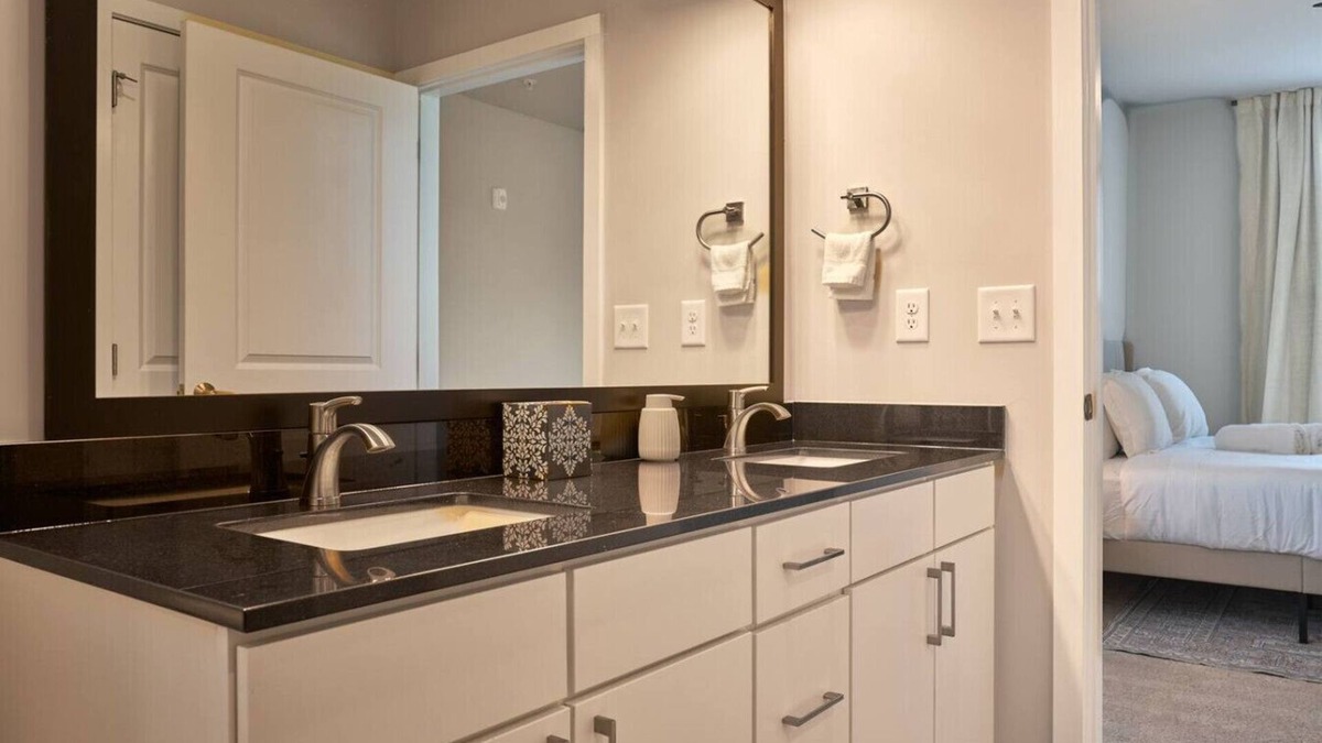 Clayton Apartment | 2BD Haven Steps from DT Clayton