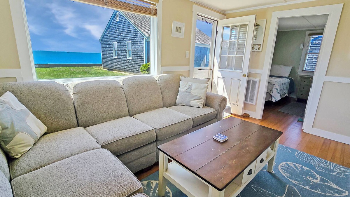 Wellfleet Condo | 2BD Waterfront Cottage at Mayo Beach-Private Association Beach, Walk to Town Pier