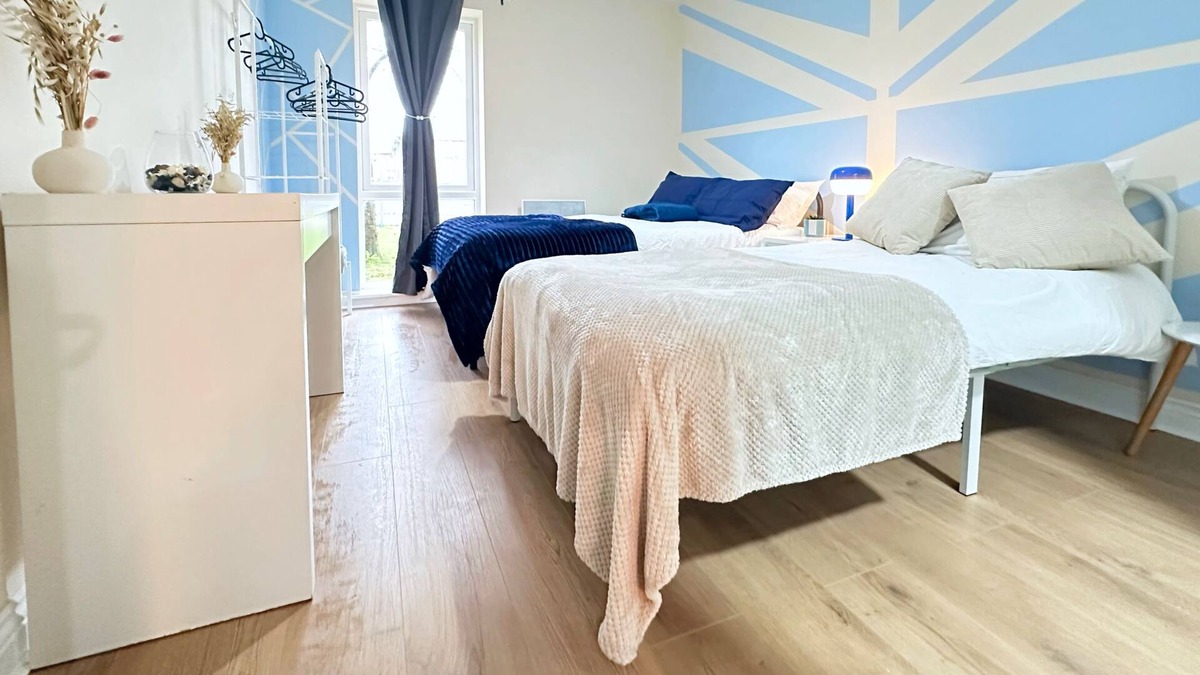 Sudbury Apartment | 2BDR En suite Wembley Apartment Retreat