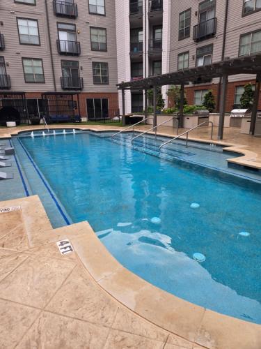 Deep Ellum Apartment | 2bdrm/2 King beds/1Air mattress