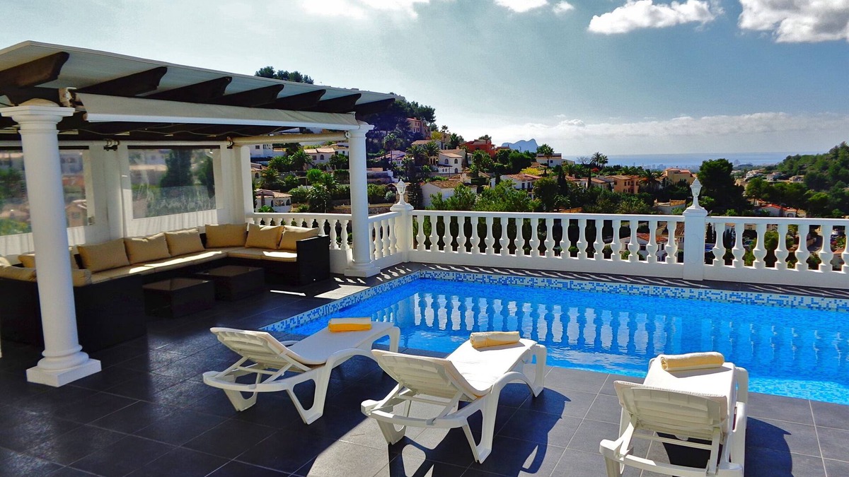 Benissa Coast Apartment | 2bed 2bath apartment with private pool and sea views enjoys all day sunshine!