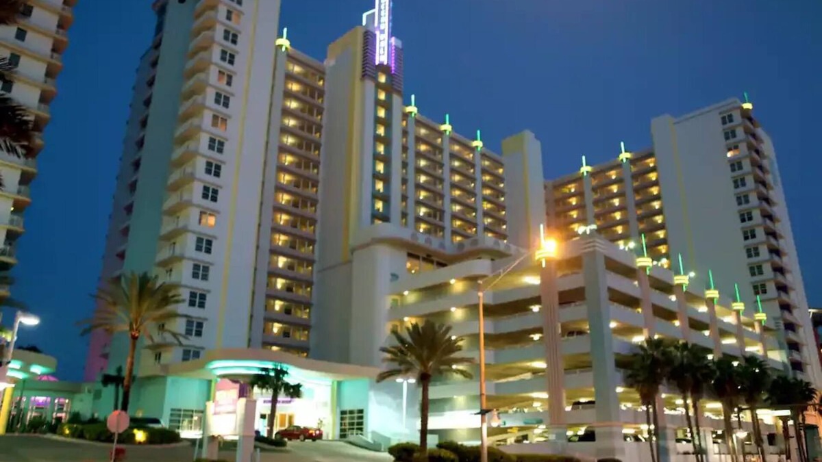 Seabreeze Historic District Resort | 2Bed 2Bath Sleeps 8 Wyndham Ocean Walk April-Decn