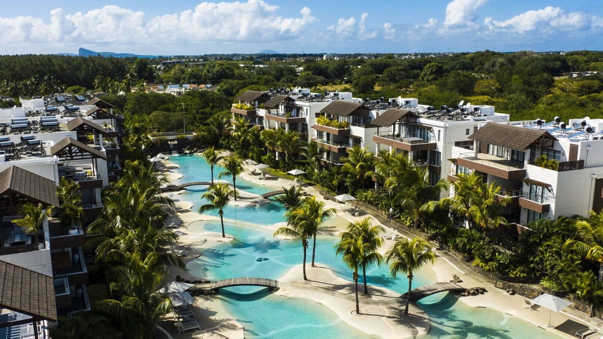 Mont Choisy Apartment | 2bed & 2bath - Swimming pool - 300m from Mon Choisy beach