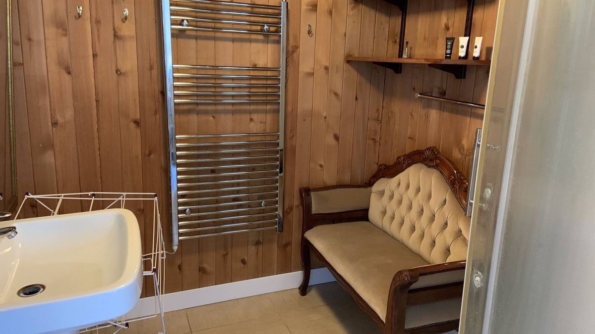 Lacey Green House | 2Bed Room Small Annex furnished in High Wycombe
