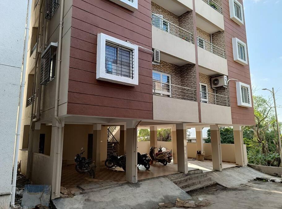 Bavdhan Apartment | 2BHK AC Service Apartment 102 Bhugaon
