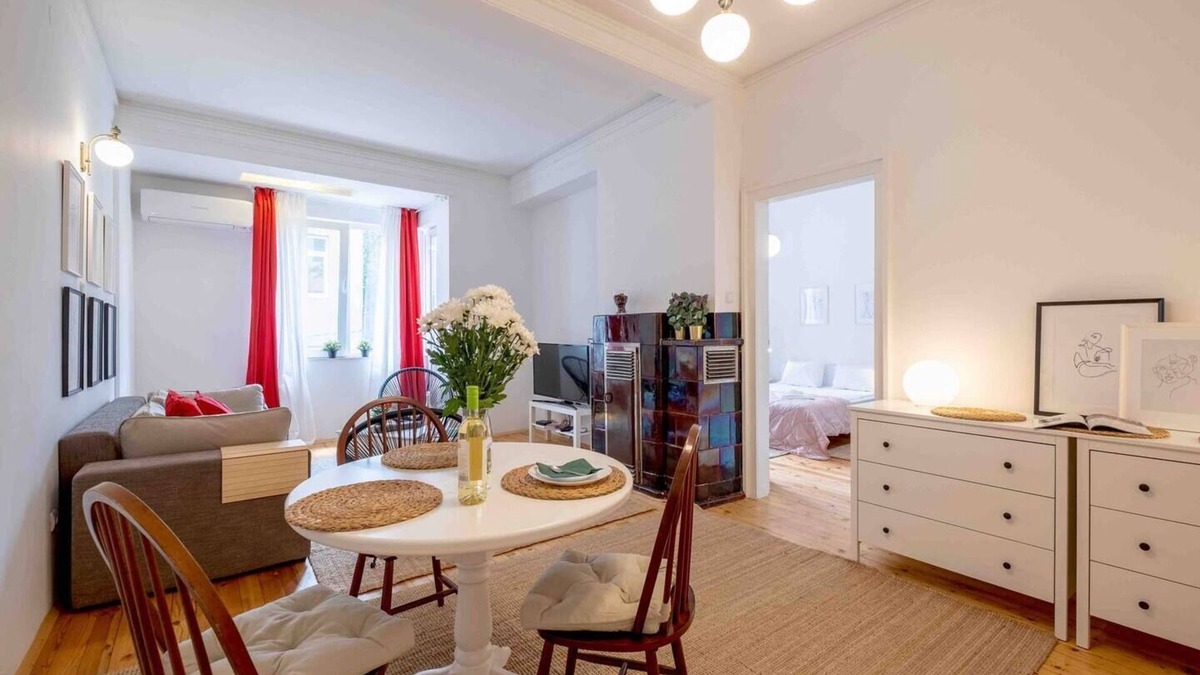 Lozenets Apartment | 2BR + 1.5 BTH | | Spacious | Kitchen | Metro