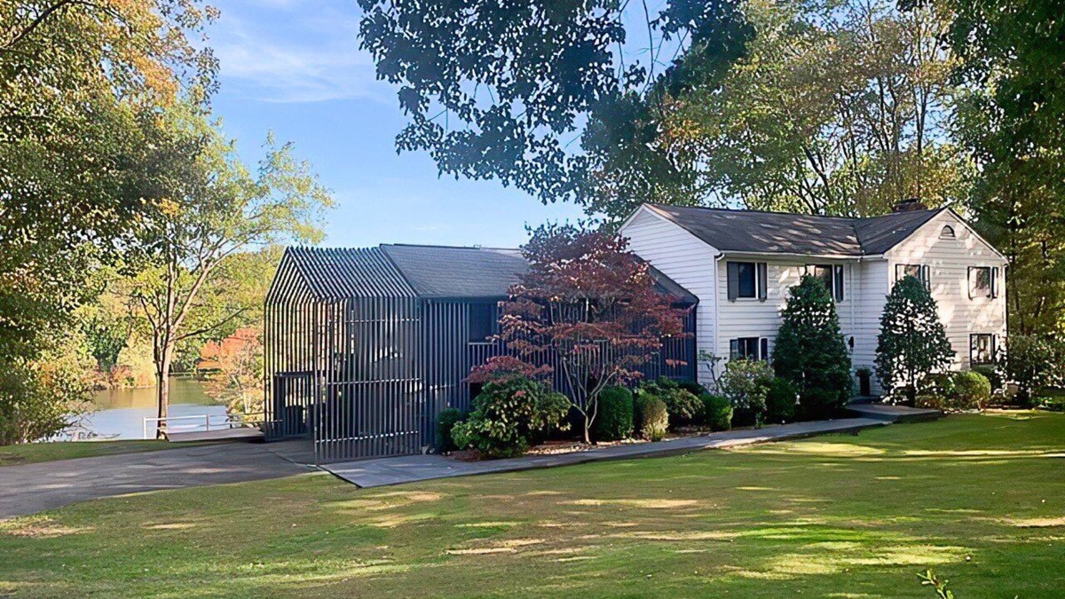 Greenwich House | 2BR, 1 BA, and Kitchenette in Lakeside Home in Greenwich with private dock.