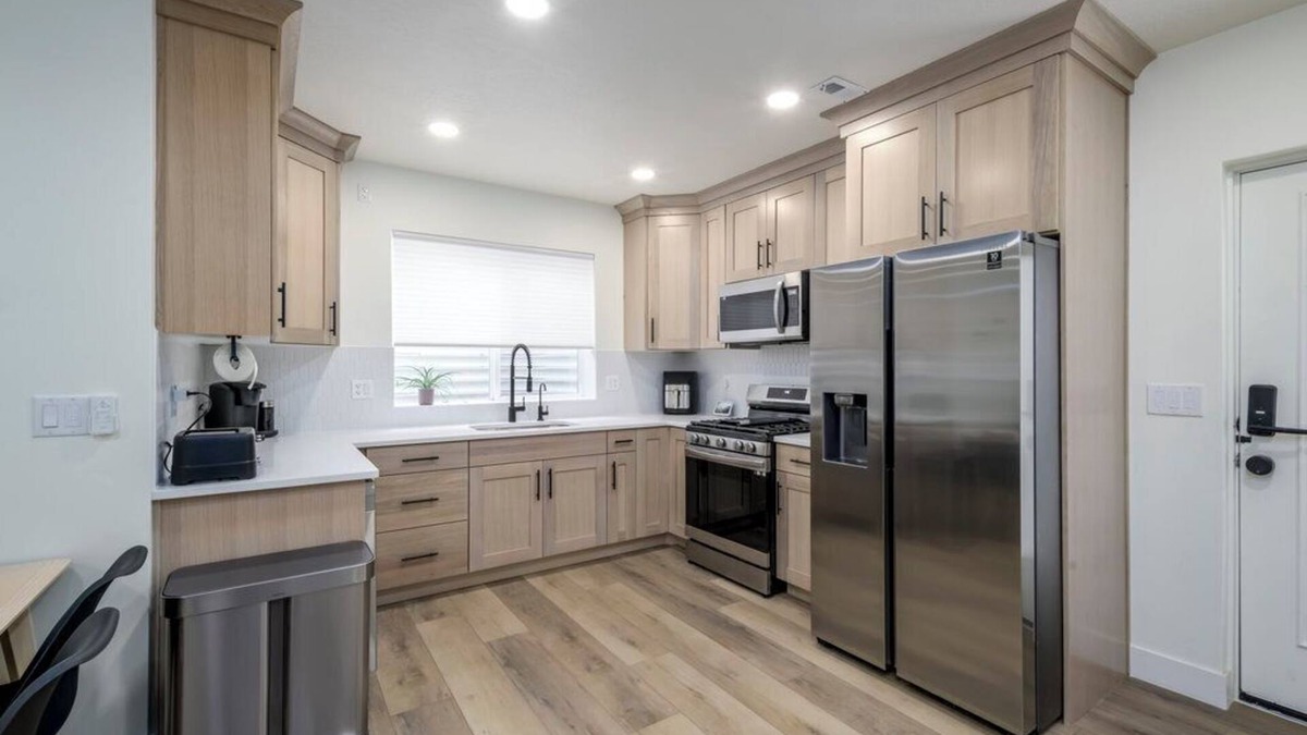 Herriman Apartment | 2BR, 1BA, Furnished, Smart Apt, 6 Mo Stay, Dog-Fr