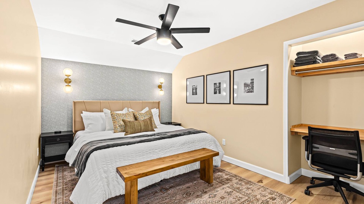 Mount Clemens Apartment | [2BR/1BA] Peaceful Oasis | King Beds | Upper Flat