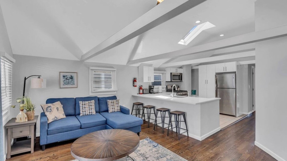 Manasquan Apartment | 2BR 1BA Steps to the Sand II