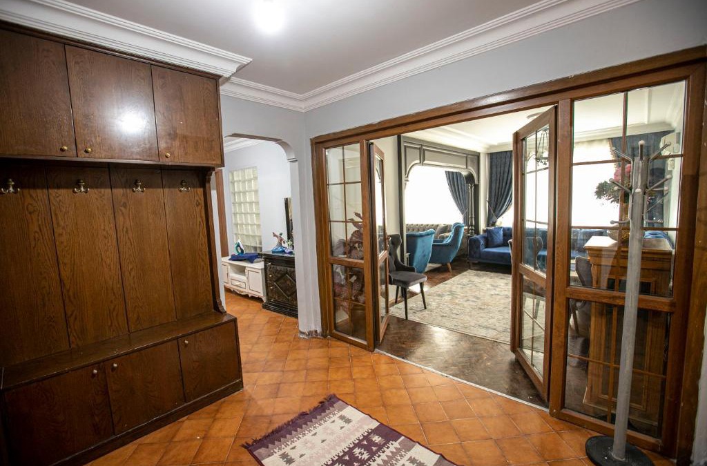 Sultanahmet Apartment | 2BR-1LR LARGE FAMILY HOME 5 MIN WALK TO CITY CENTEr