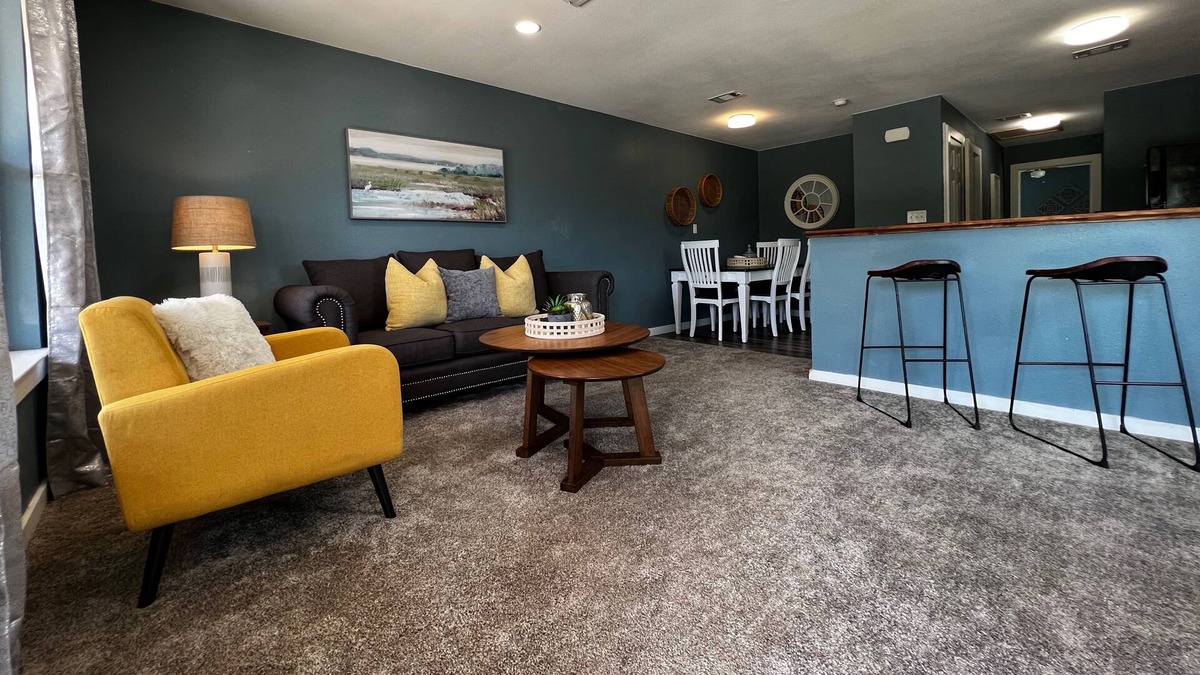 Powderly Apartment | 2BR/2BA Apt, near Paris, Pat Mayse Lake, 10 min from Choctaw Casino in Grant OK