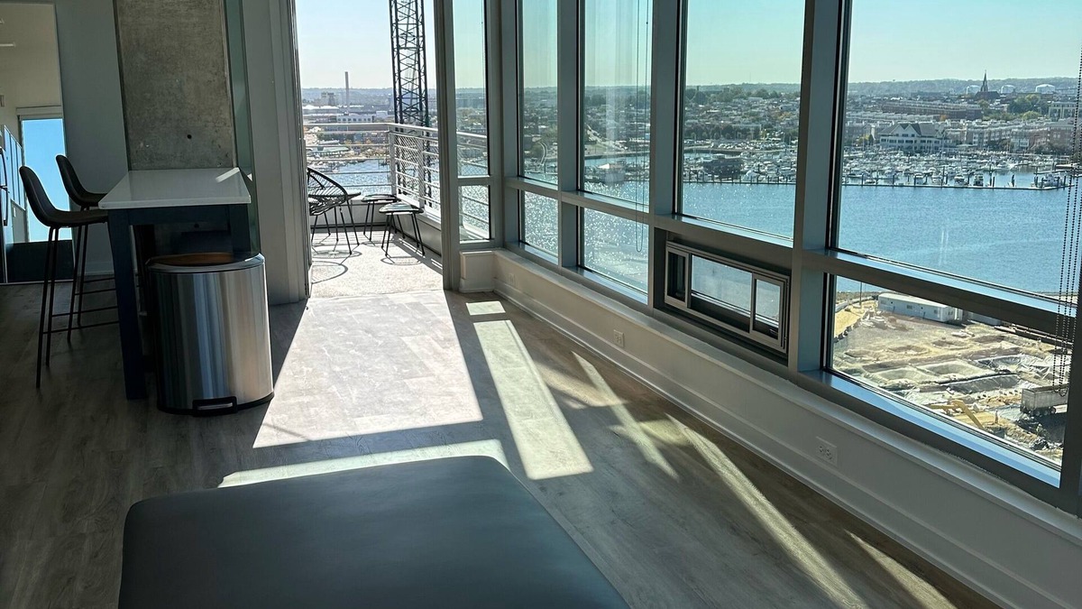 Baltimore Apartment | 2BR/2BA Highrise Luxury Apt With Private Balcony