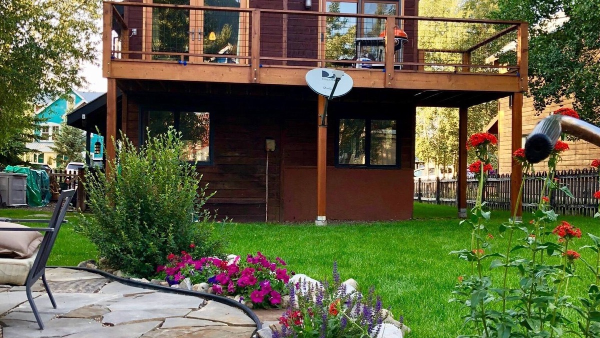 Crested Butte House | 2BR 2BA In Town, Pet Friendly, Fenced Yard, Walkable, Large Deck