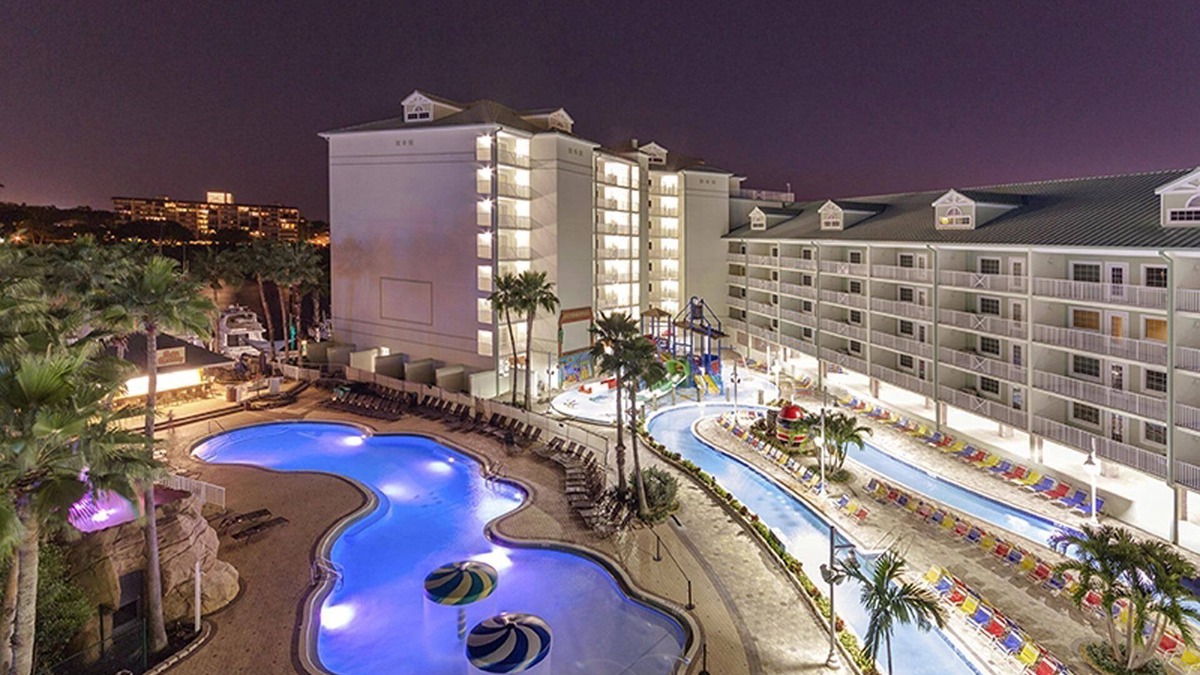 Indian Rocks Beach Condo | 2BR/2BT Water Park Condo (Includes 4 passes/day - $100 value/day)