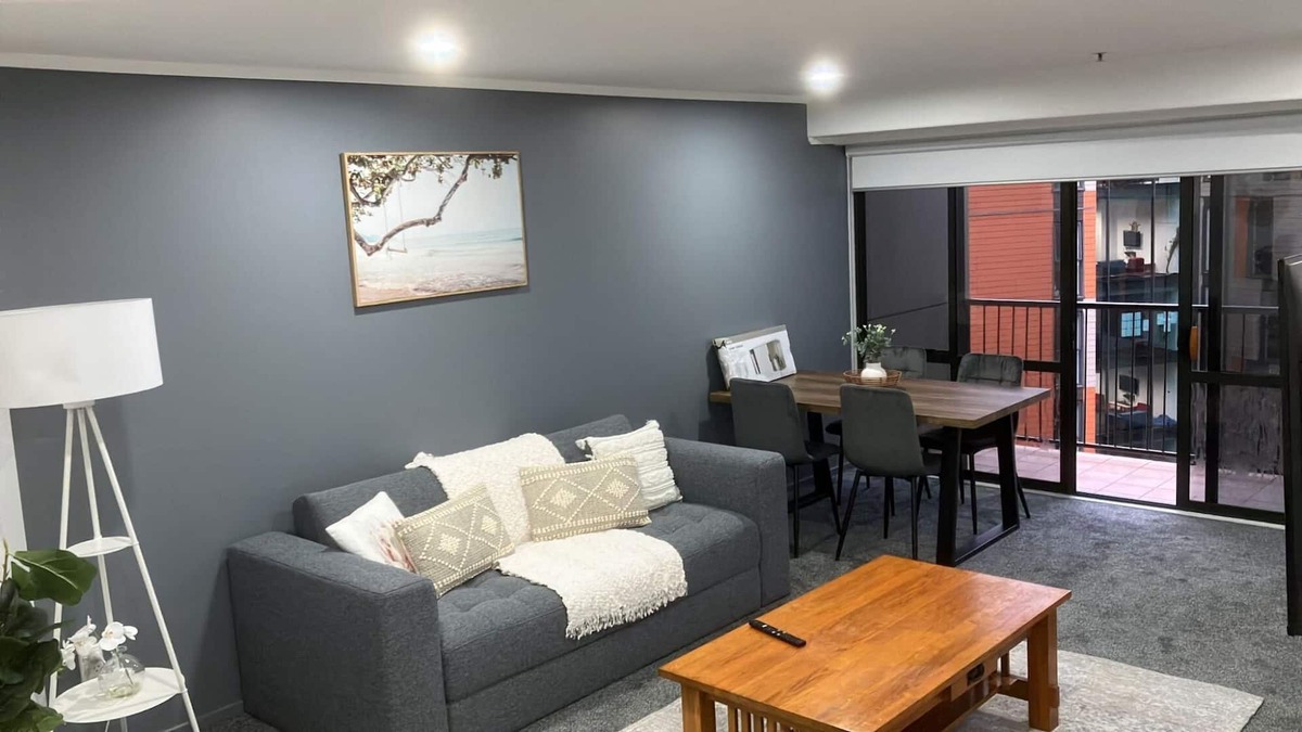Grafton Apartment | 2br apartment with balcony and free carpark