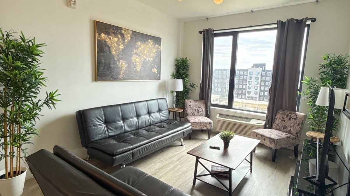 Elizabeth Apartment | 2BR apt close to EWR Airport 8137