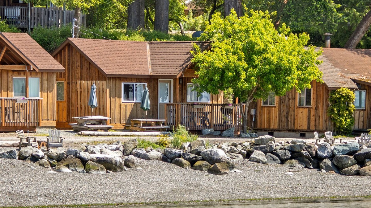 West Beach Cabin | 2BR Beachfront Cabin on epic west-facing beach beach with sunsets!