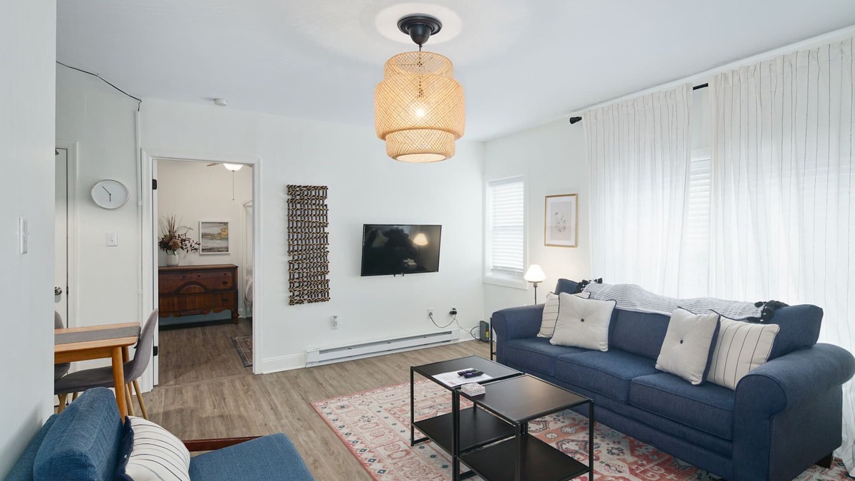 Wissahickon Apartment | 2BR by the Park, Walkable to Main St