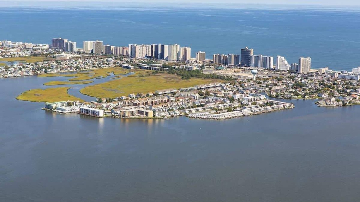 North Ocean City Condo | 2BR Condo in North Ocean City – Across from Beach