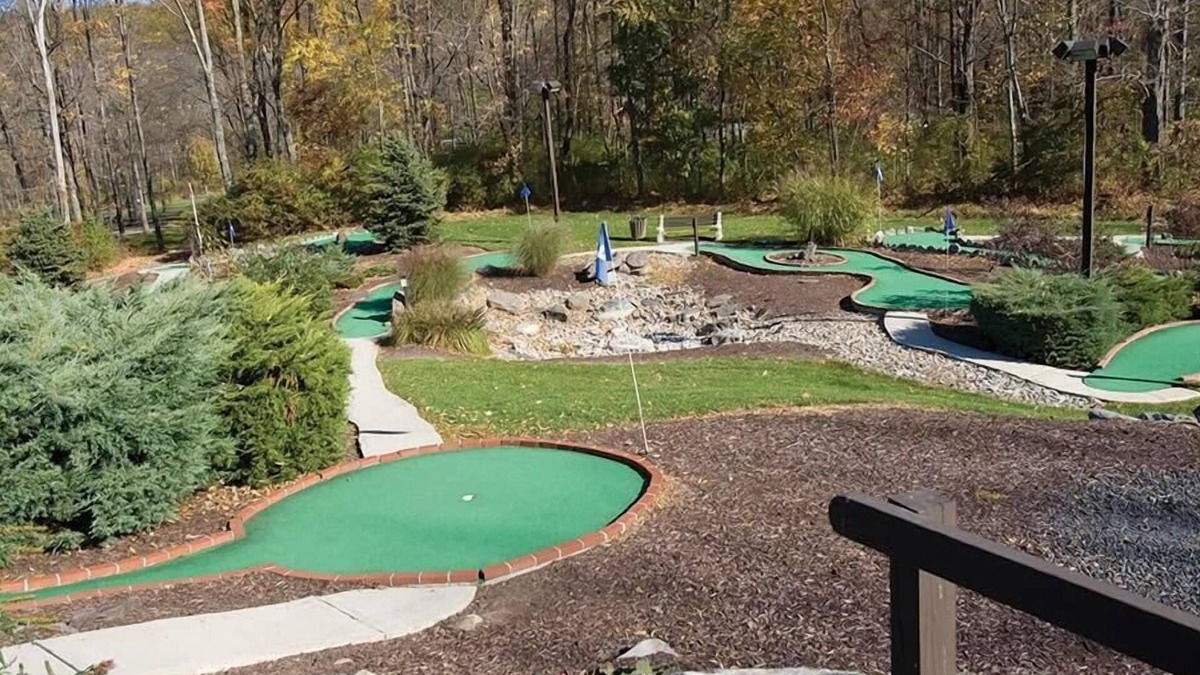 Shawnee On Delaware Condo | 2br Deluxe Condo Picturesque Poconos Family Fun!