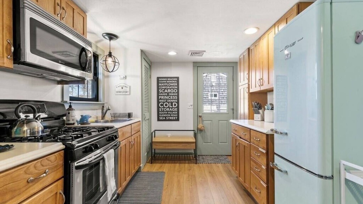 Dennis Port House | 2BR escape with central air and linens provided, close to Sound side beaches