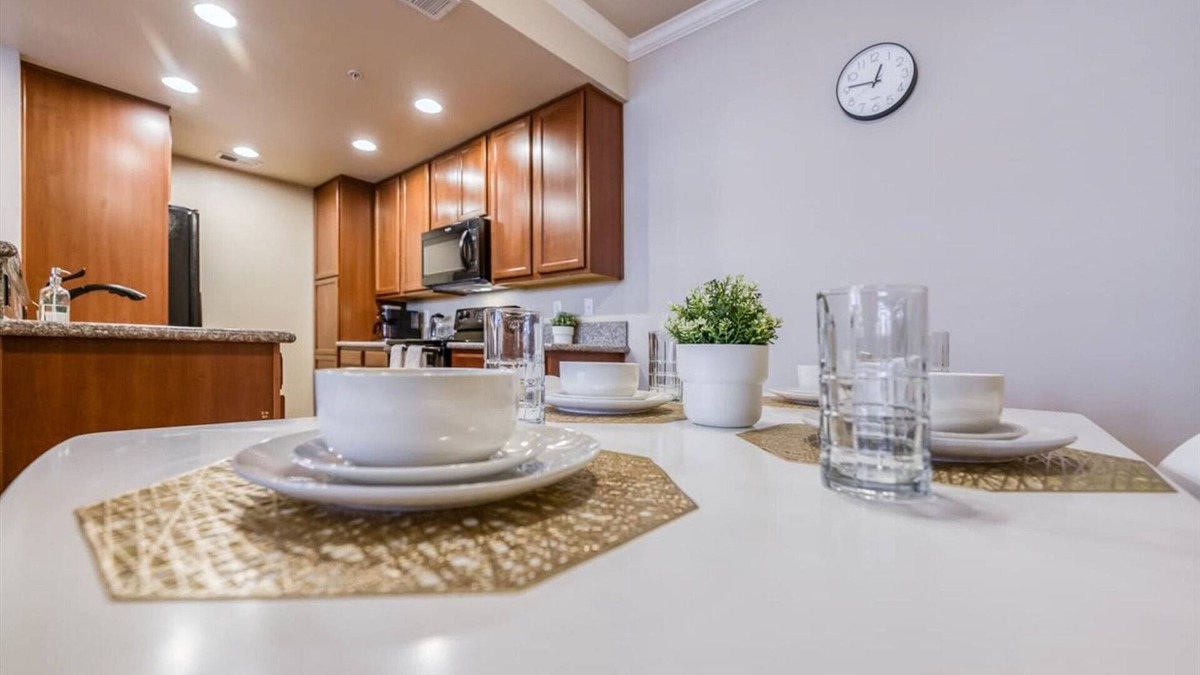 Reno/Tahoe Airport Apartment | 2BR Getaway Pool Gym Basketball Court Theater Access