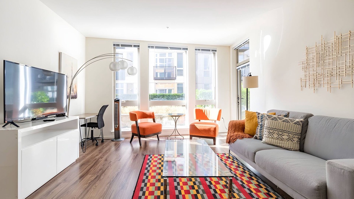 Mercer Island Apartment | 2BR | Gym, Lounge | Mercer Island | Sophari E