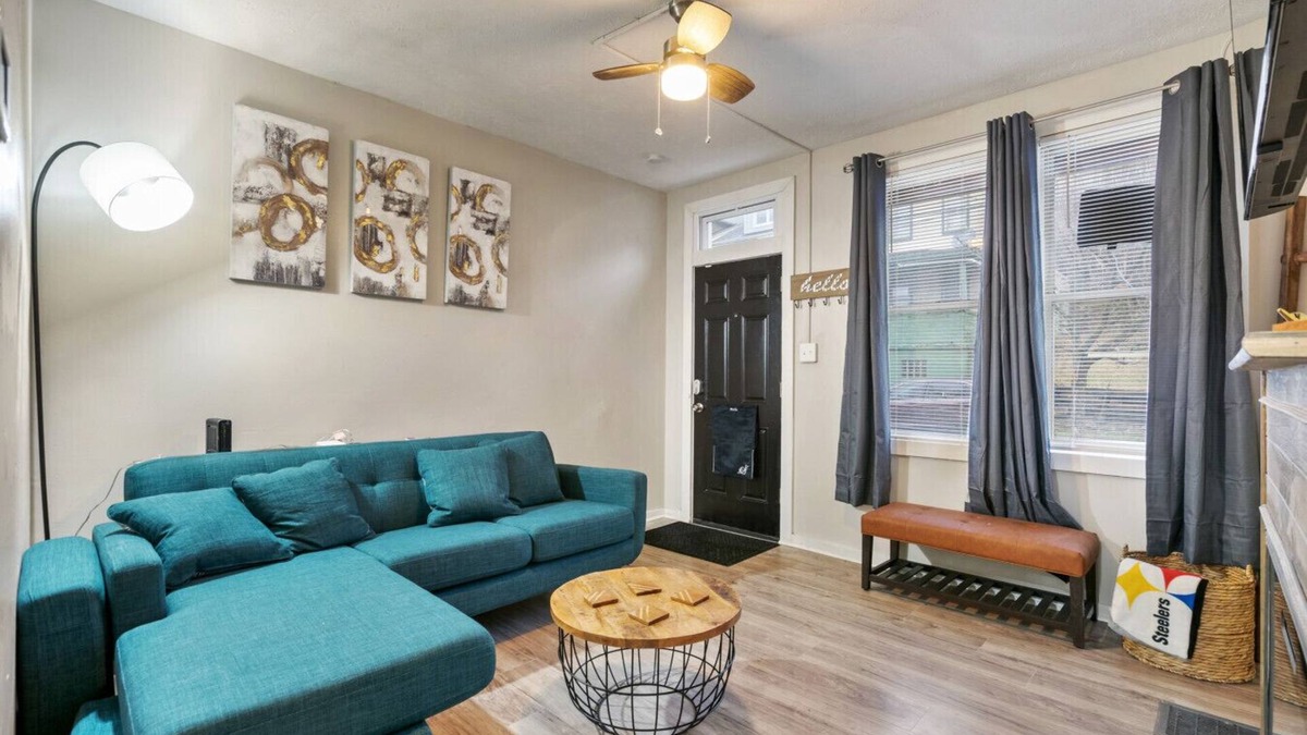 Pittsburgh House | 2BR in Garfield- Near Hospitals, UPitt & Good Eats