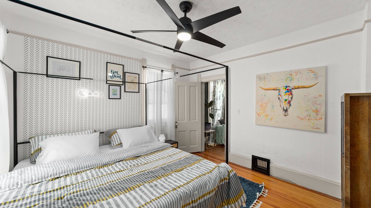 Little Italy Apartment | 2BR in the Heart of Little Italy