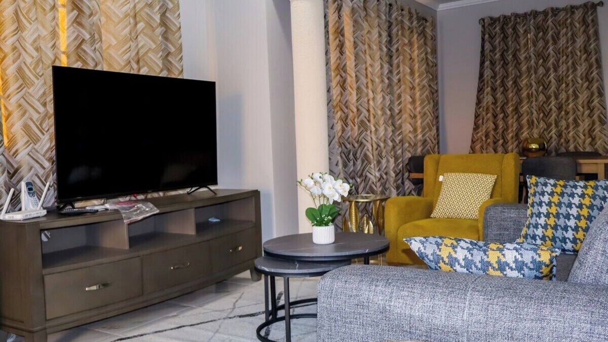 West Terrace Apartment | 2BR Modern Apartment on West Terrace; 103