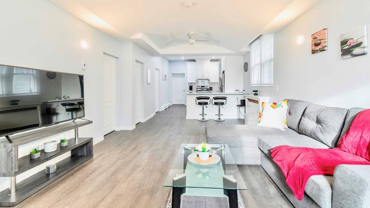 Kirkendall North Apartment | 2BR Modern Home - Near Mohawk College!