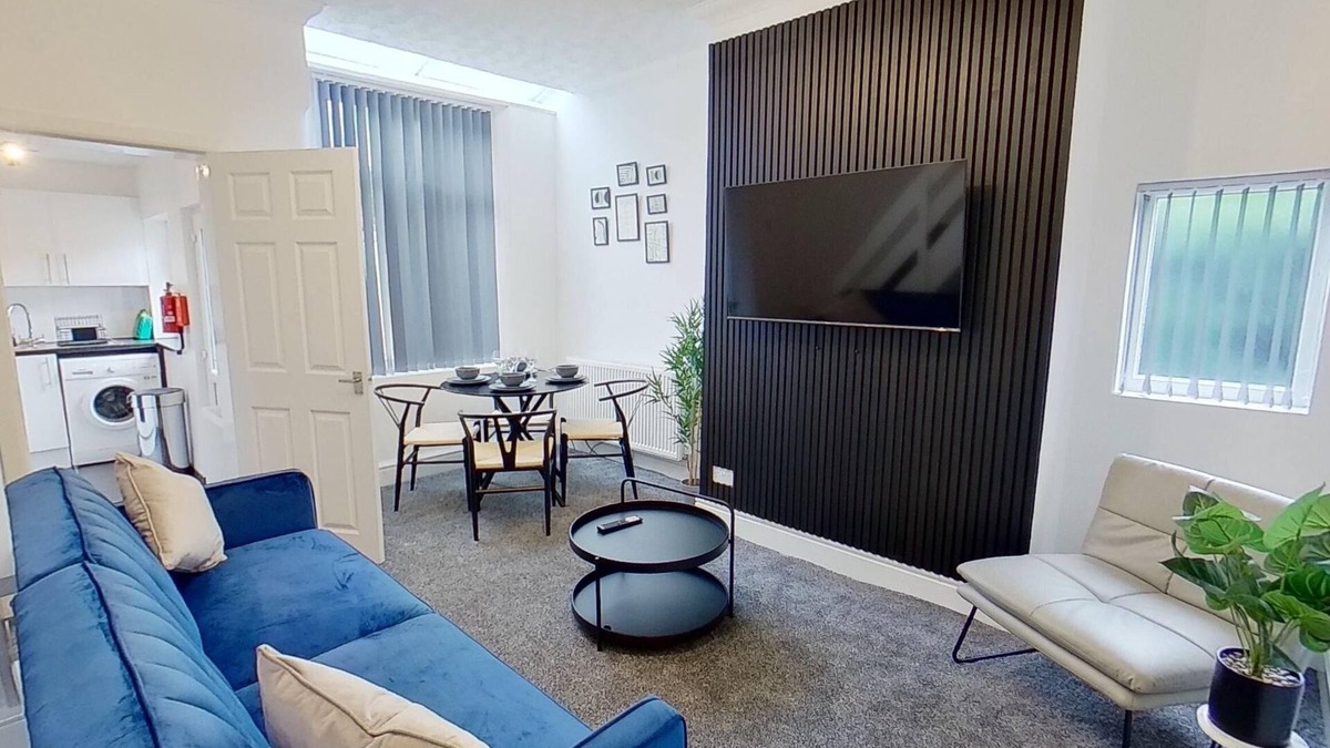 Salford House | 2BR-NearCityCentre-MediaCity-WiFi-Parking-Garden
