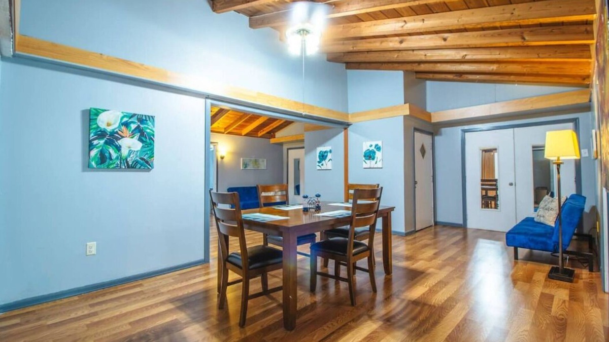 Union Park House | 2BR Orlando Escape |Close to Disney + Pet-Friendly