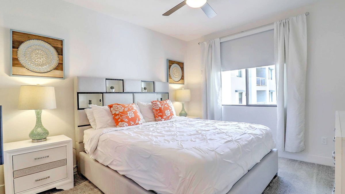 Thunderbird Industrial Airpark Condo | 2BR Prime Location | TPC Golf + Shop| Free Parking