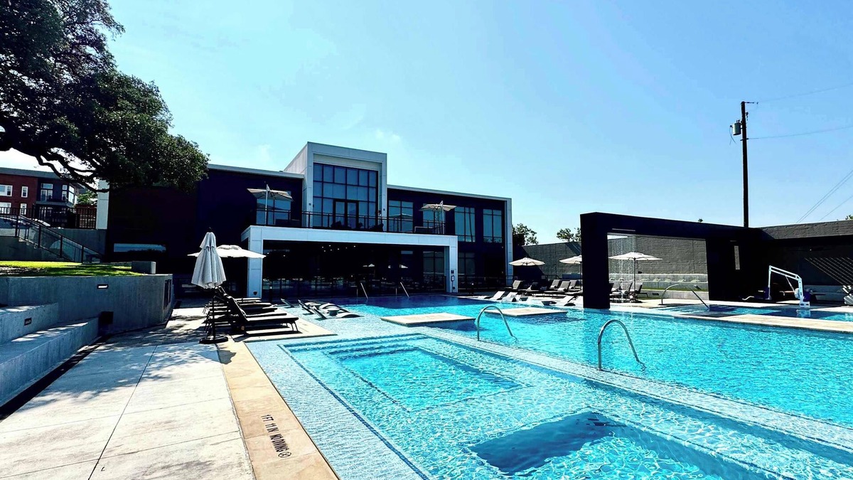 McNeil Apartment | 2BR Retreat -Gym, Pool, Parking