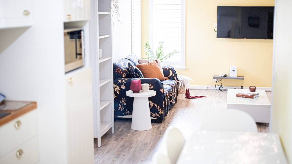 Rockingham House | 2BR Rockingham Beach Retreat