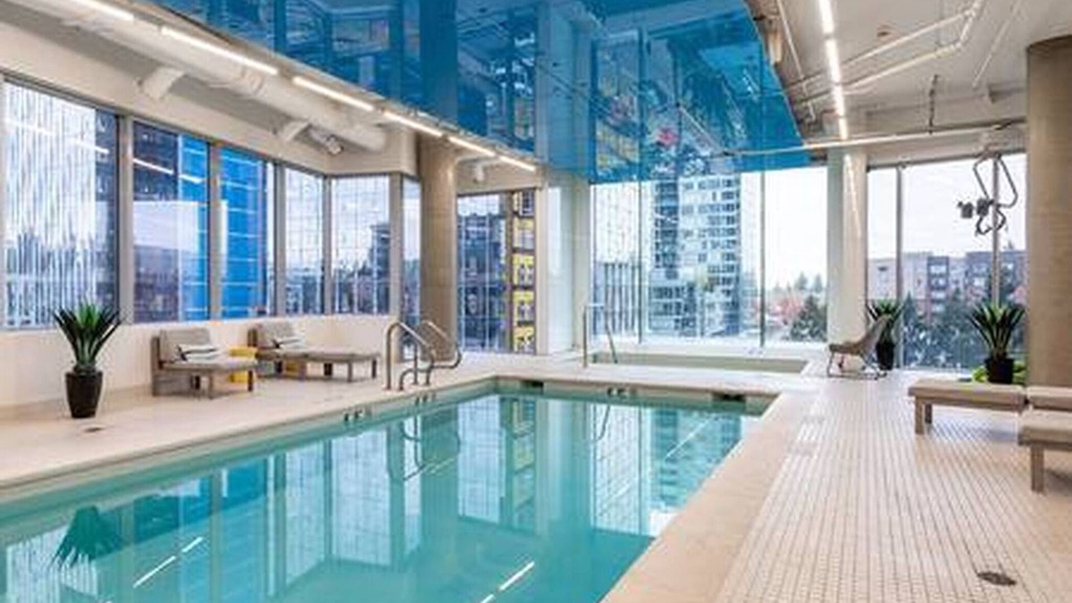 West Bellevue Apartment | 2BR | Rooftop, Gym, Pool | Bellevue | Sophari A