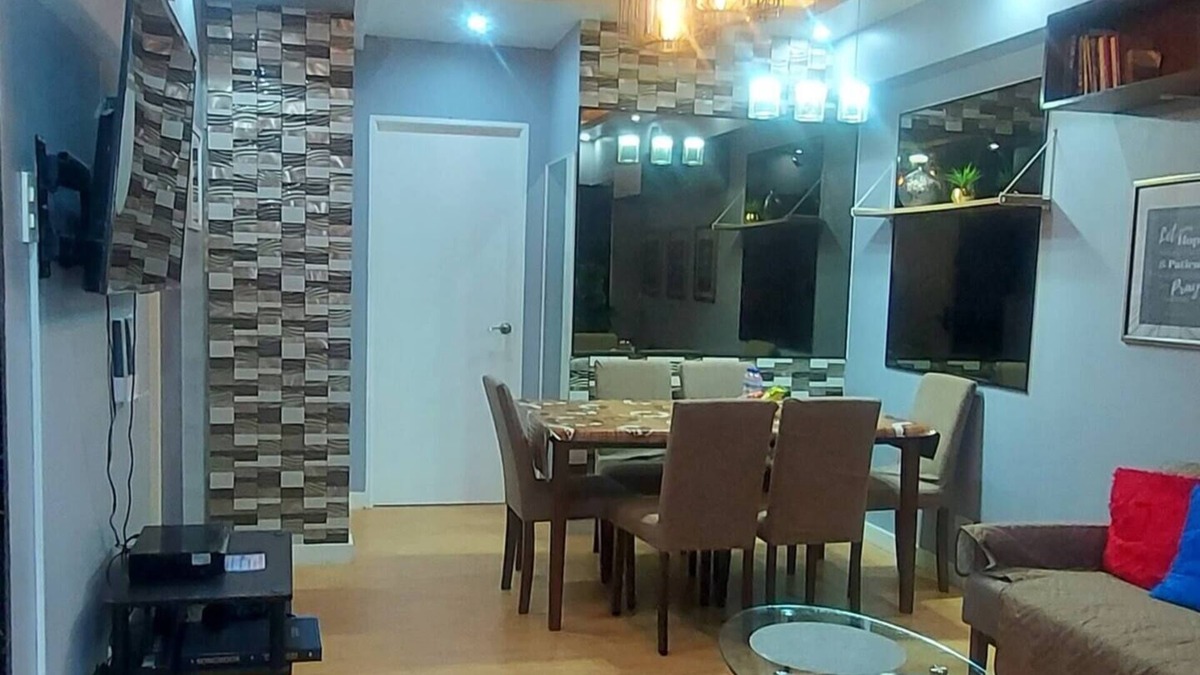 Barangay 670 Condo | 2BR SPACIOUS FAMILY CONDO WITH GREAT VIEW & KARAOKE