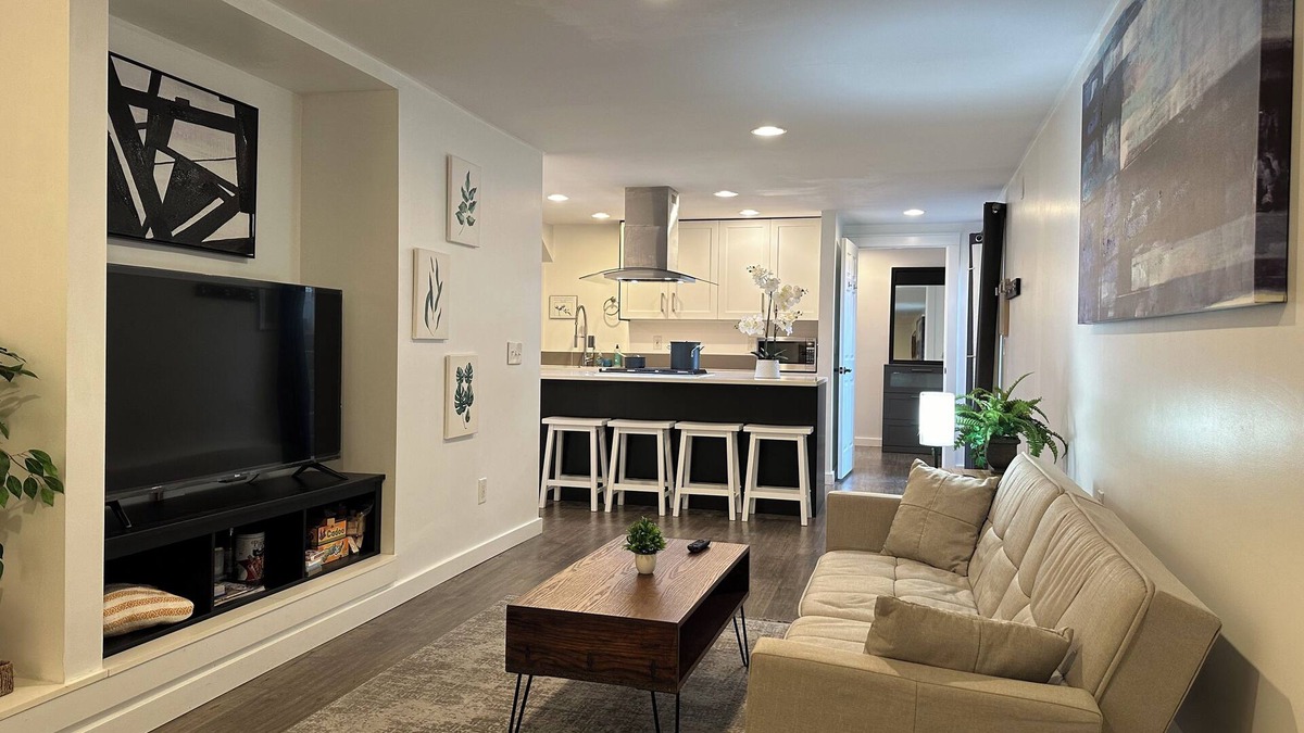 Lake Forest Park Apartment | 2BR Suite in a Charming Home by Lake Washington! Walk to town center.