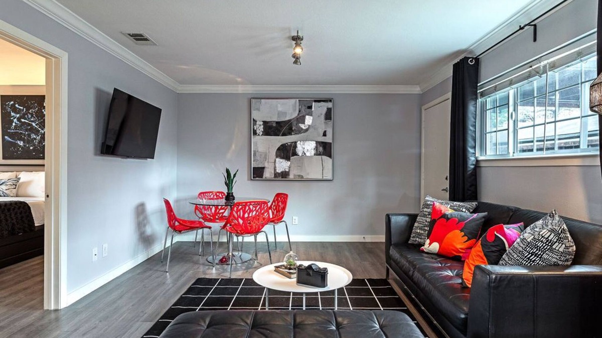 South Central Houston Apartment | 2BR The TMC Flats 08! Hermann Park! Zoo! ⭐️⭐️⭐️⭐️⭐️